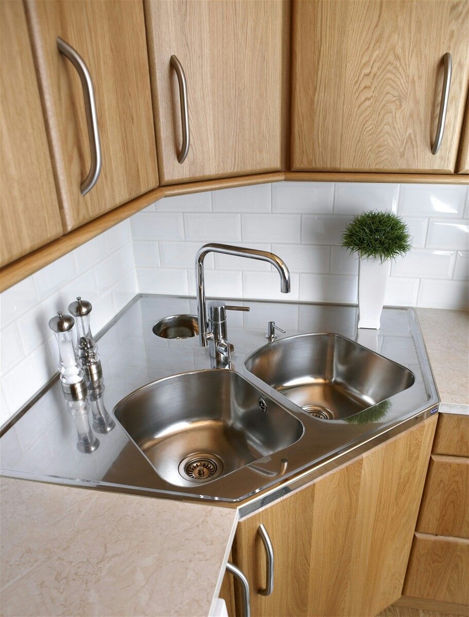 Furhoff’s corner sink in stainless kitchen sink for corner
