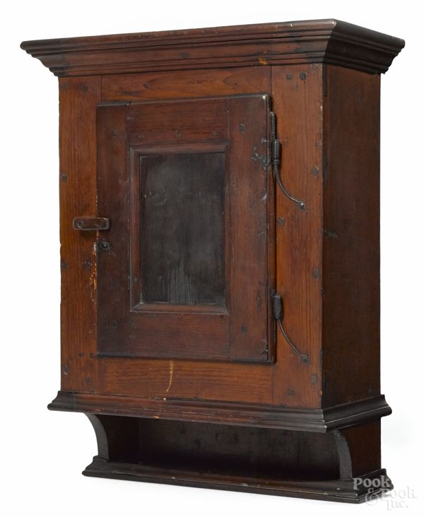 Lancaster County, Pennsylvania pine hanging cupboard, late 18th c .