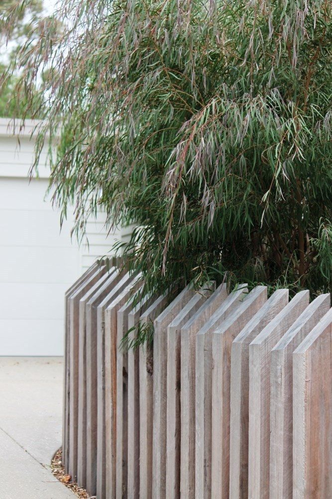 Enhance Your Curb Appeal with Stylish
Garden Fencing Options