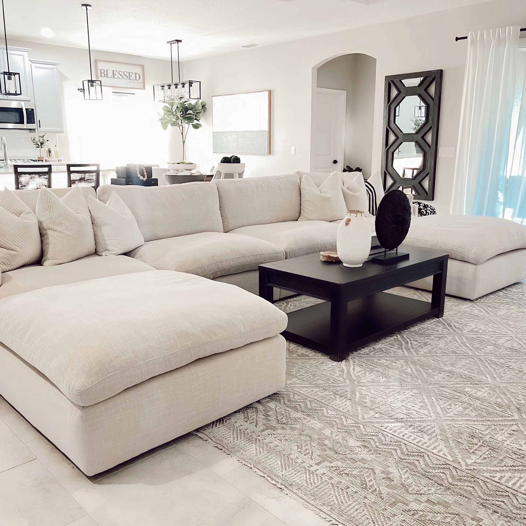 The Ultimate Guide to Choosing a Luxury
Sectional Sofa