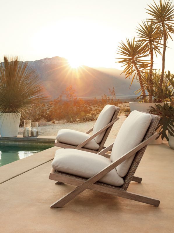 Top Outdoor Chair Styles for Comfort and
  Durability