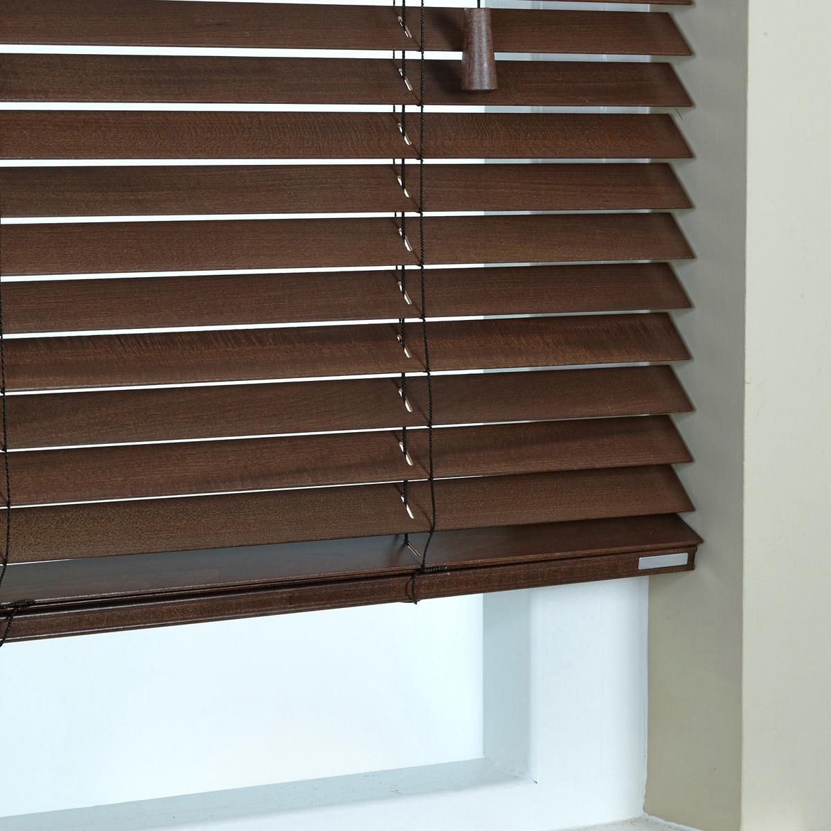 Choosing the Perfect Wooden Venetian
  Blinds for Your Home