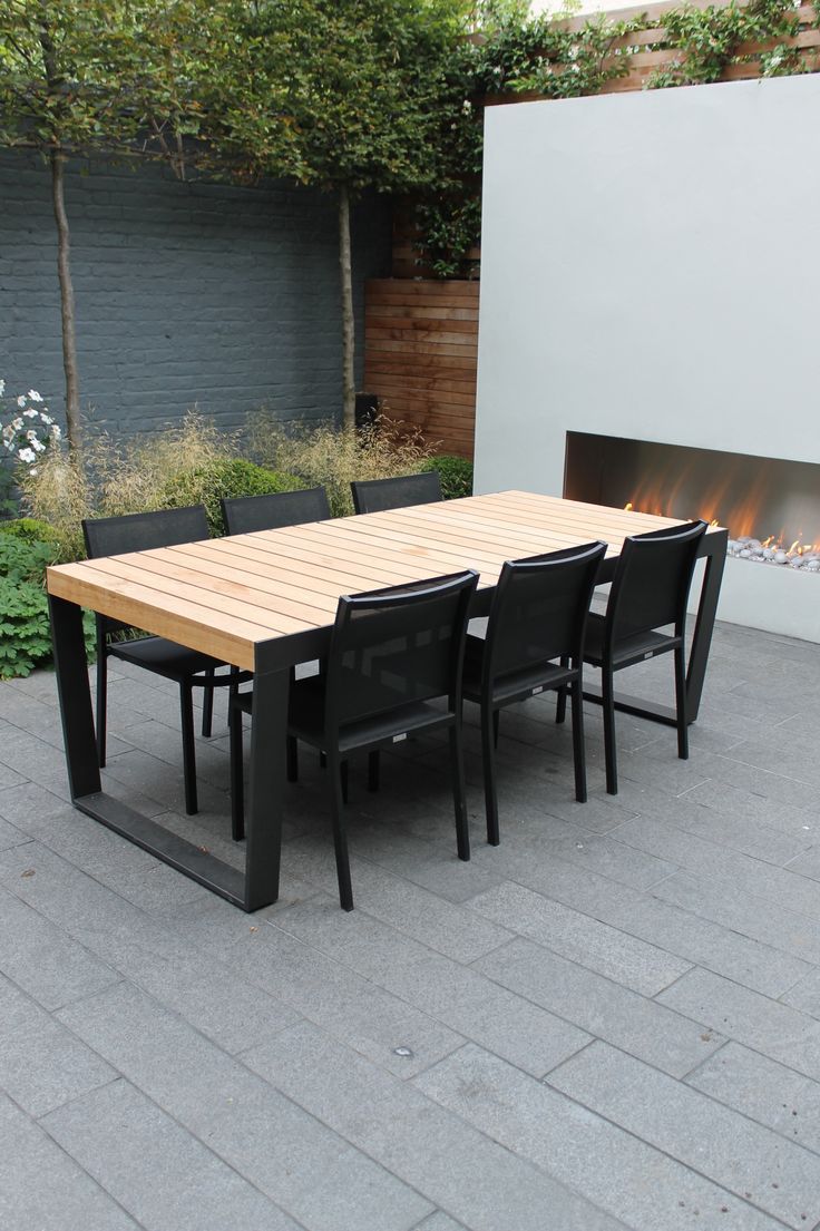 Top Patio Table Trends for Outdoor Living