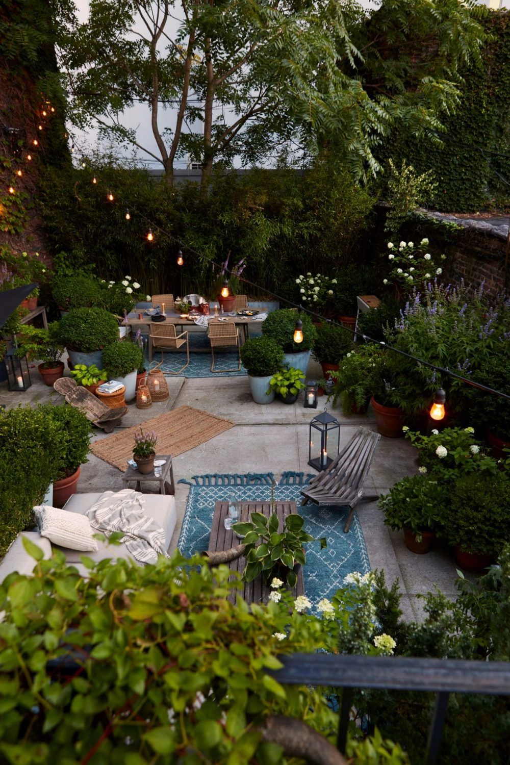 Top Outdoor Patio Designs for Your
Backyard Oasis