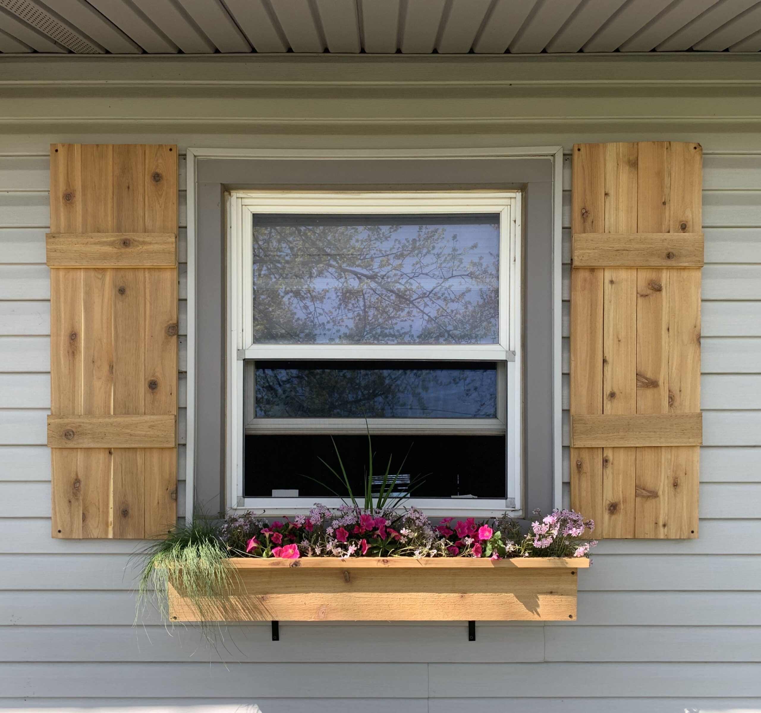 How to Choose the Right Cedar Shutters
for Your Home