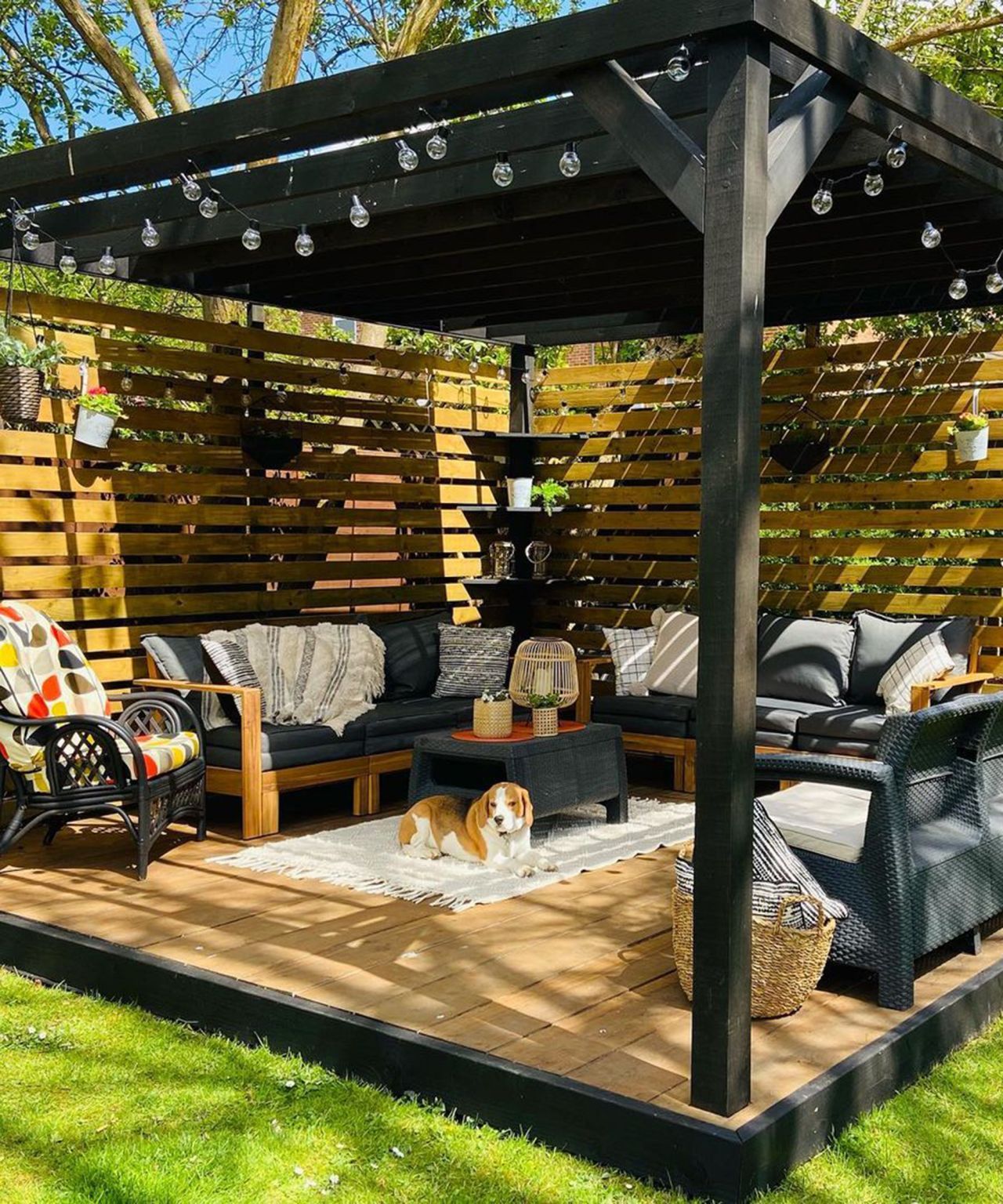 Stunning Garden Pergola Ideas to
Transform Your Outdoor Space