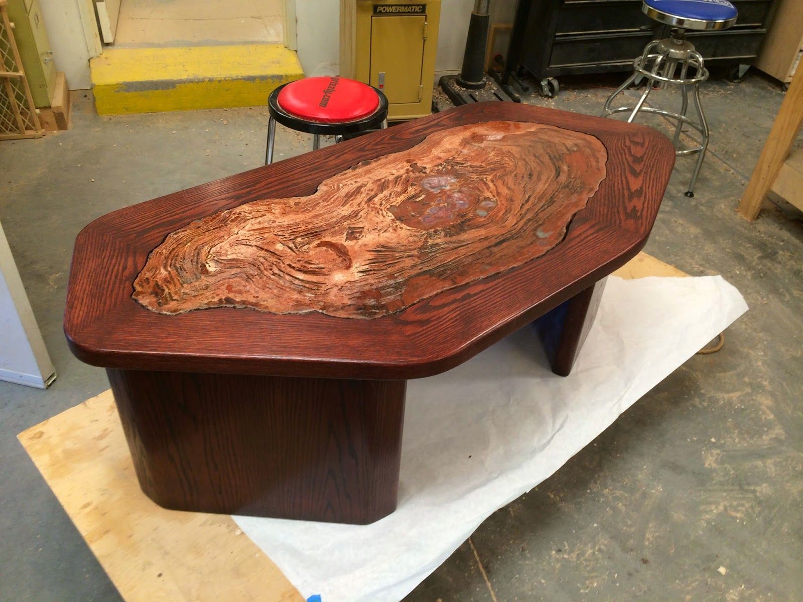 Unique and Stunning: Sliced Trunk Coffee
  Tables for Your Living Room