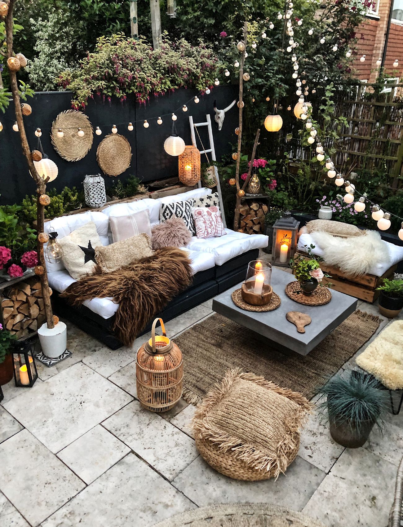 Illuminate Your Outdoor Space: Choosing
the Best Patio Lights