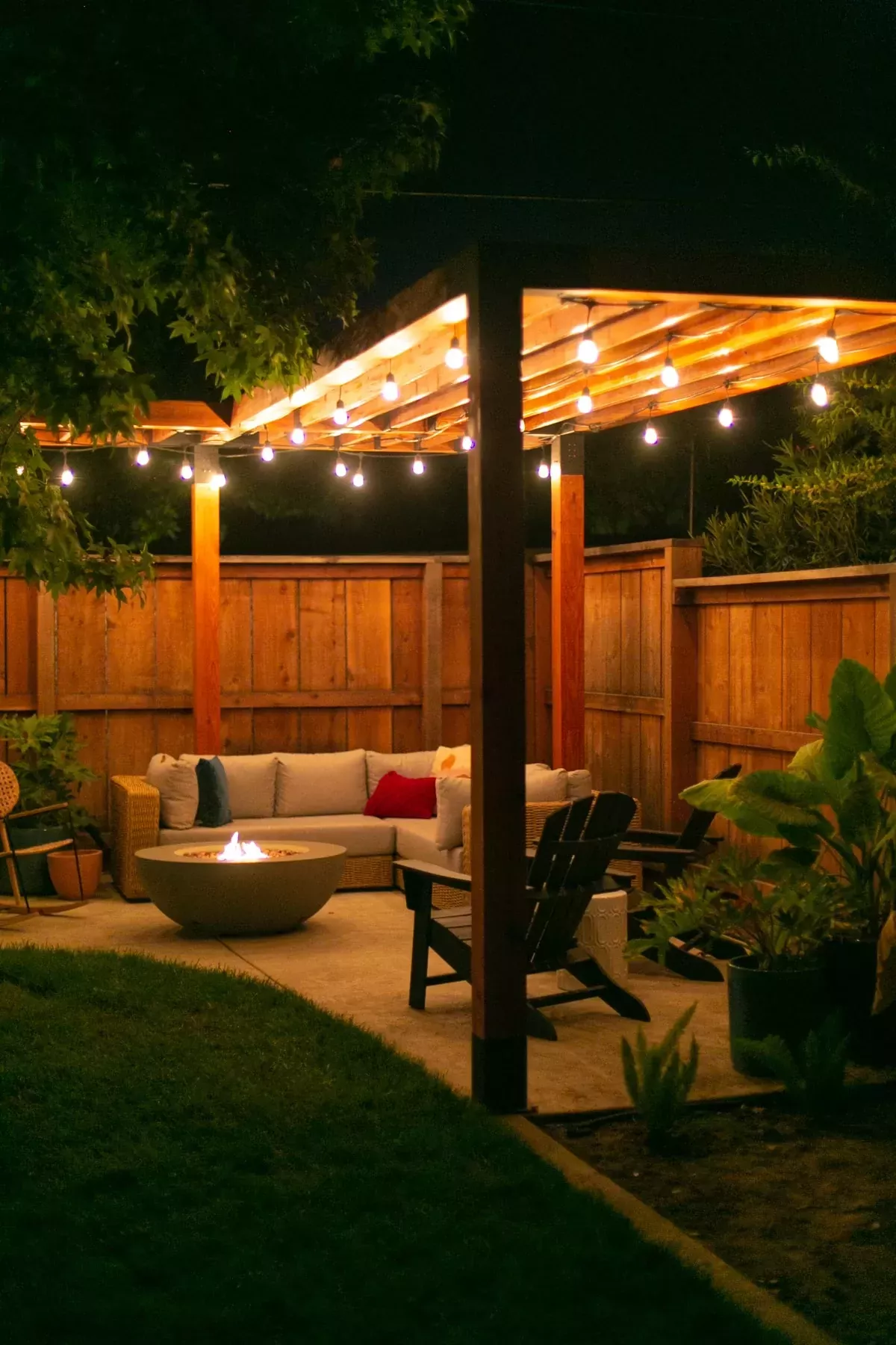 The Ultimate Guide to Choosing the Best
Backyard Furniture for Your Space