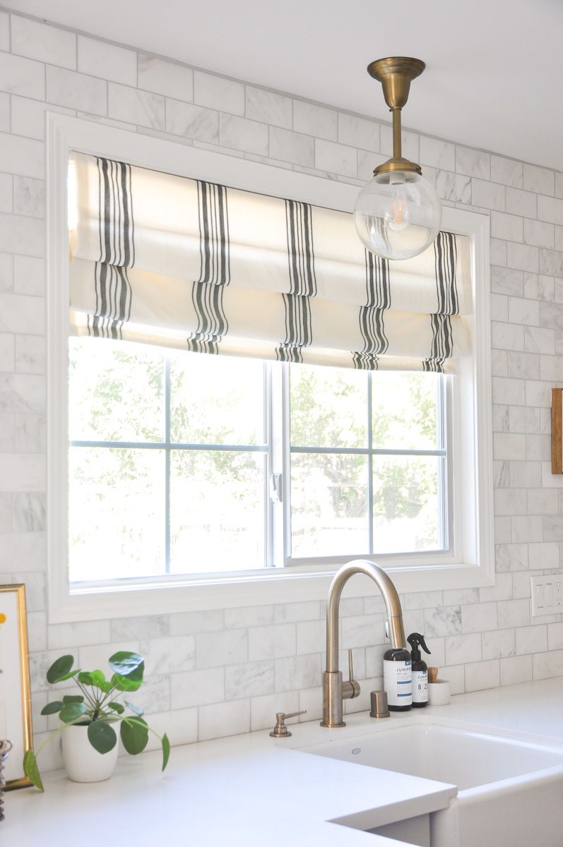 Creative Kitchen Window Treatments to
Elevate Your Space