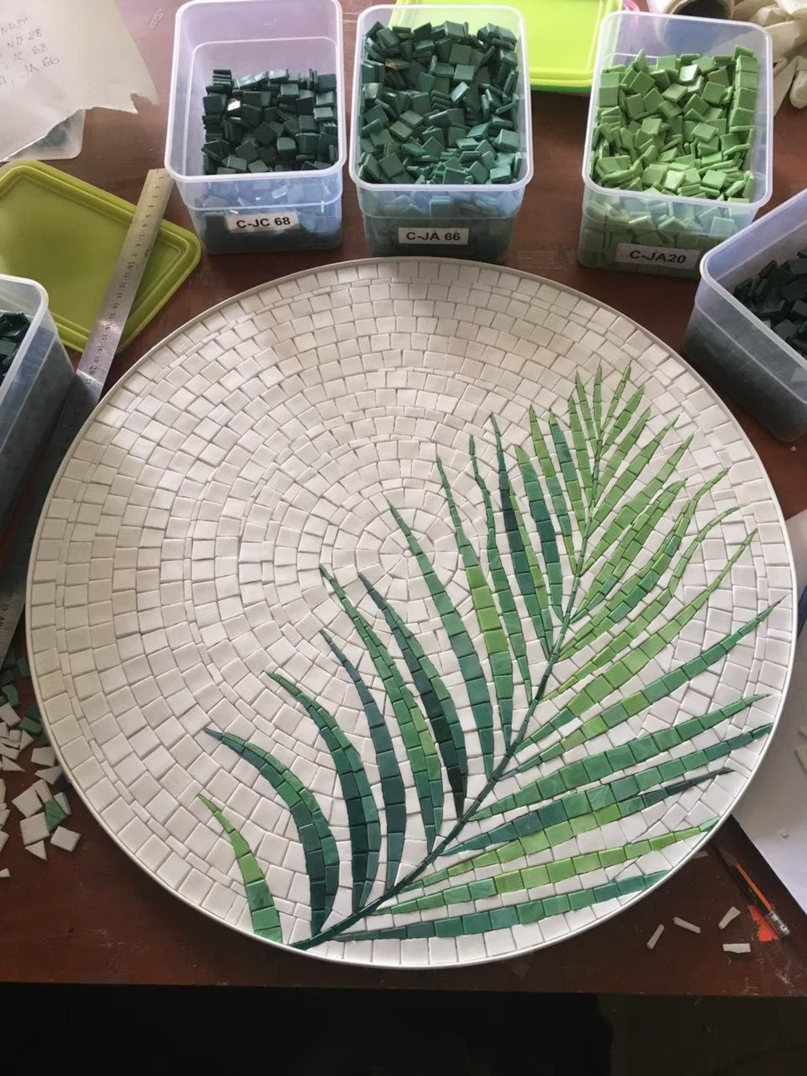 Stunning DIY Mosaic Garden Table Designs
for Your Patio