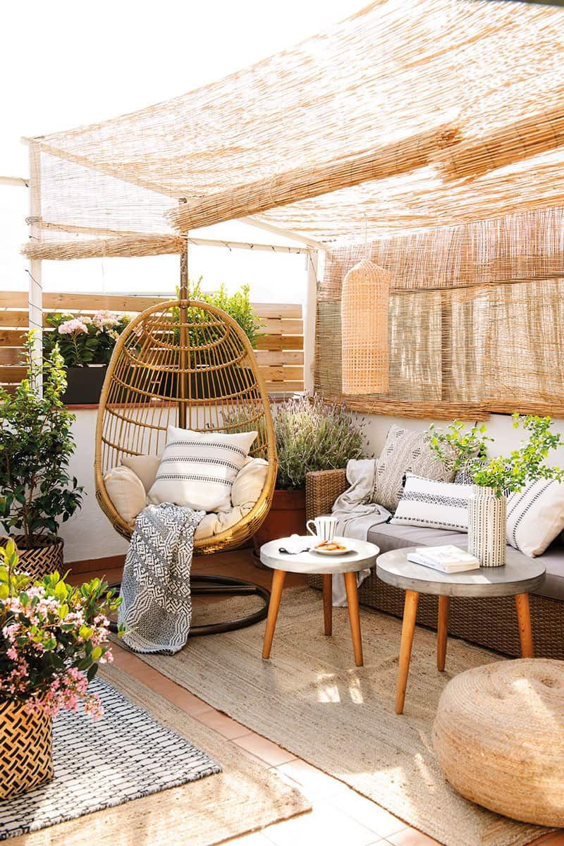 Maintenance Tips for Keeping Your Wicker
Patio Furniture Looking Great