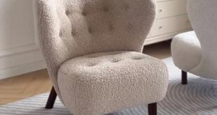 Discover the Comfort: Our Review of the Chic Modern Slipper Chair